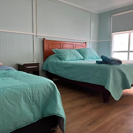 World'S End Hostal Puerto Natales Exterior foto